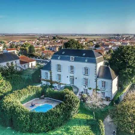 펜션 Vaste Maison 23/29 Pers. Piscine Proche Des Plages *