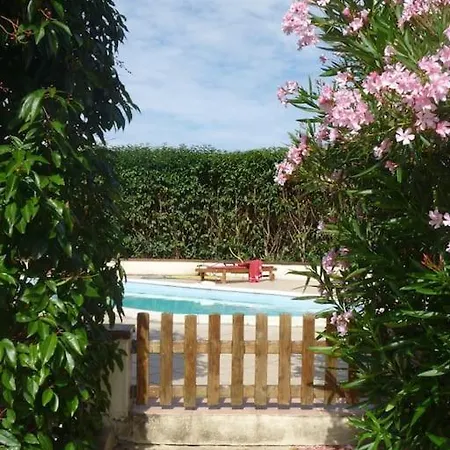 Vaste Maison 23/29 Pers. Piscine Proche Des Plages *