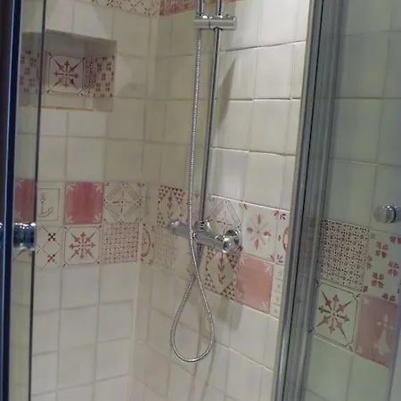 Vaste Maison 23/29 Pers. Piscine Proche Des Plages *