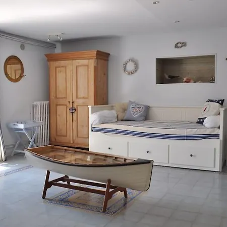 Vaste Maison 23/29 Pers. Piscine Proche Des Plages *
