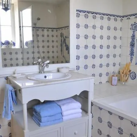 Vaste Maison 23/29 Pers. Piscine Proche Des Plages