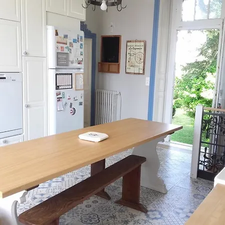 Vaste Maison 23/29 Pers. Piscine Proche Des Plages *