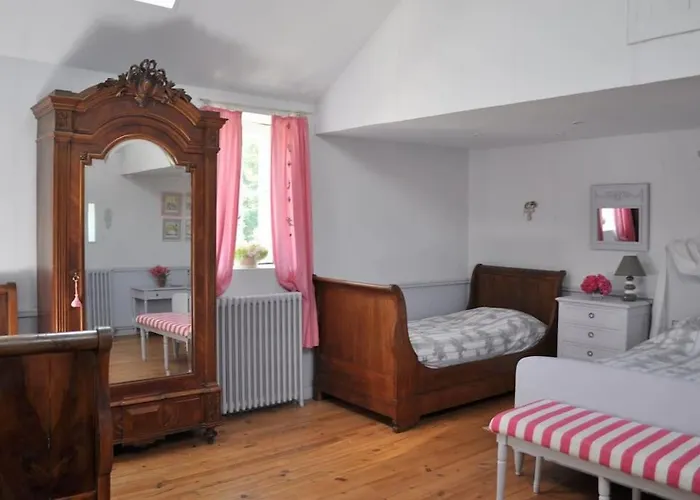 Vaste Maison 23/29 Pers. Piscine Proche Des Plages *