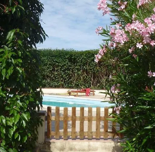 Vaste Maison 23/29 Pers. Piscine Proche Des Plages *